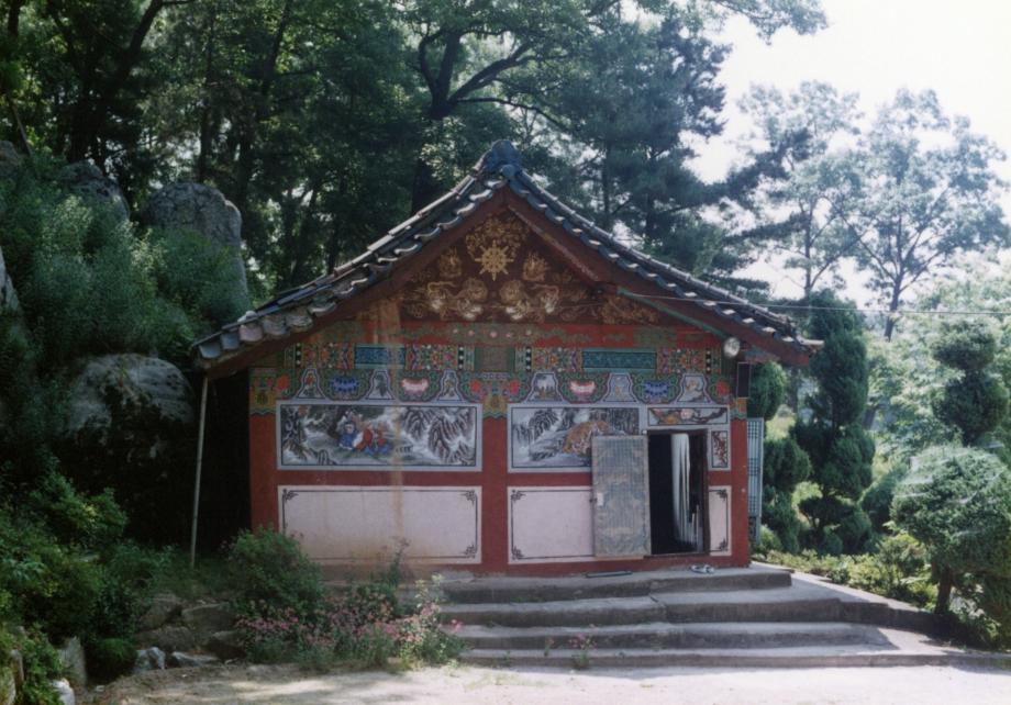 진천 산수리 마애여래좌상